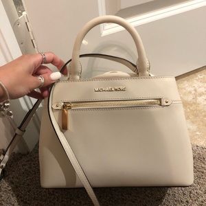 micheal kors purse